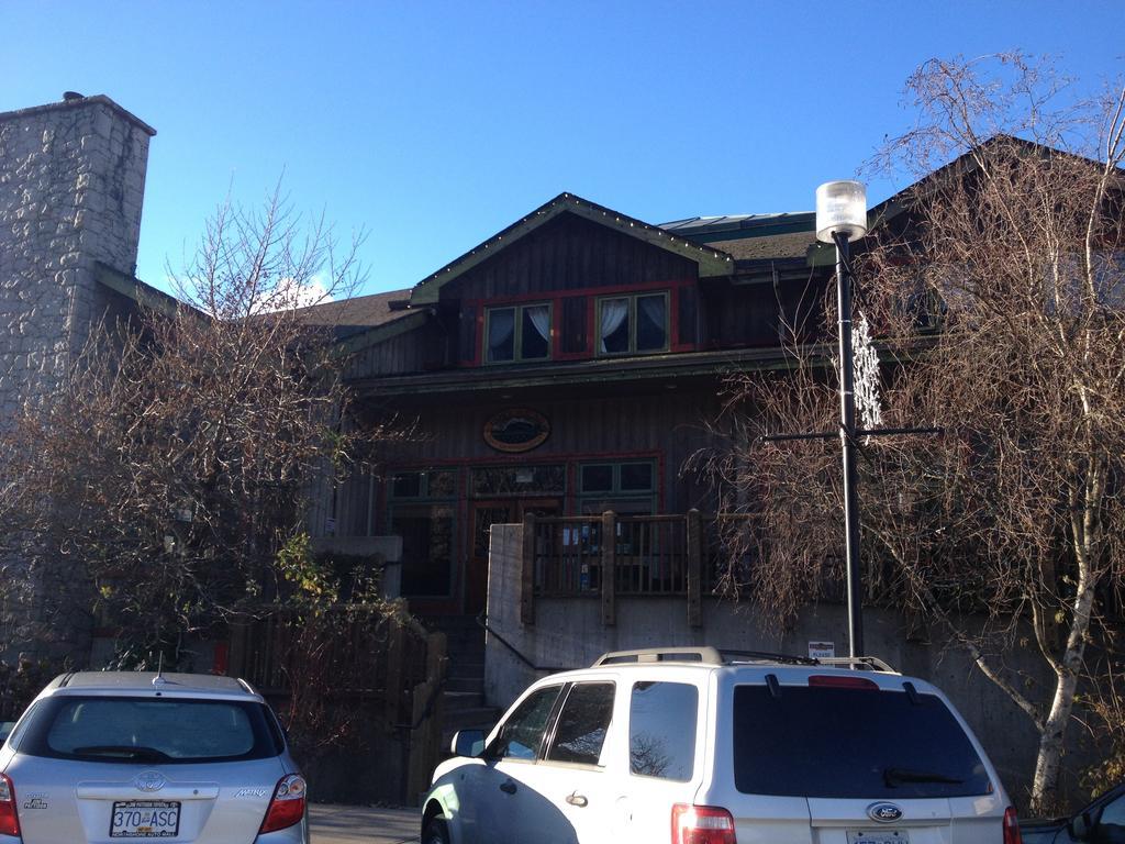 Howe Sound Inn & Brewing Company Squamish Esterno foto
