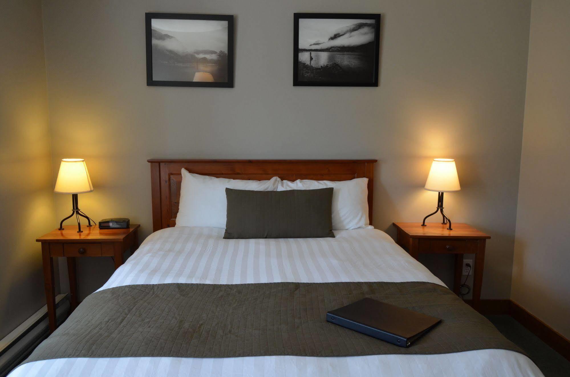 Howe Sound Inn & Brewing Company Squamish Esterno foto