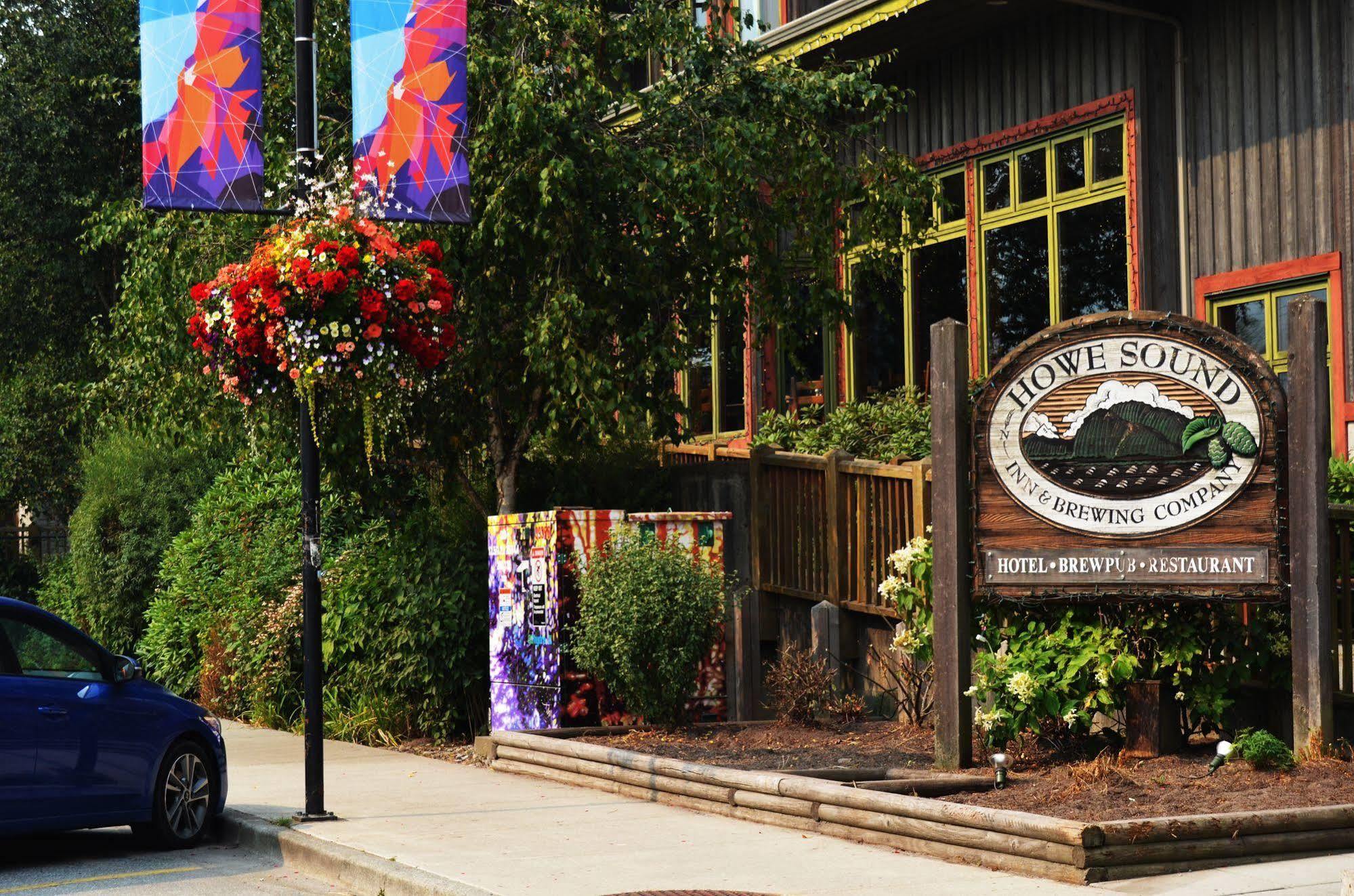 Howe Sound Inn & Brewing Company Squamish Esterno foto